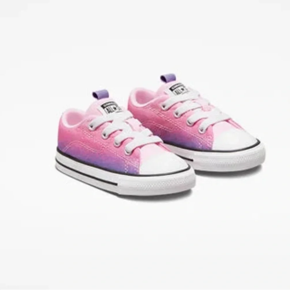 Converse charming pink